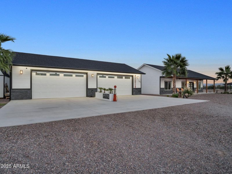 8-web-or-mls-TimberCreekImageryTwilight-