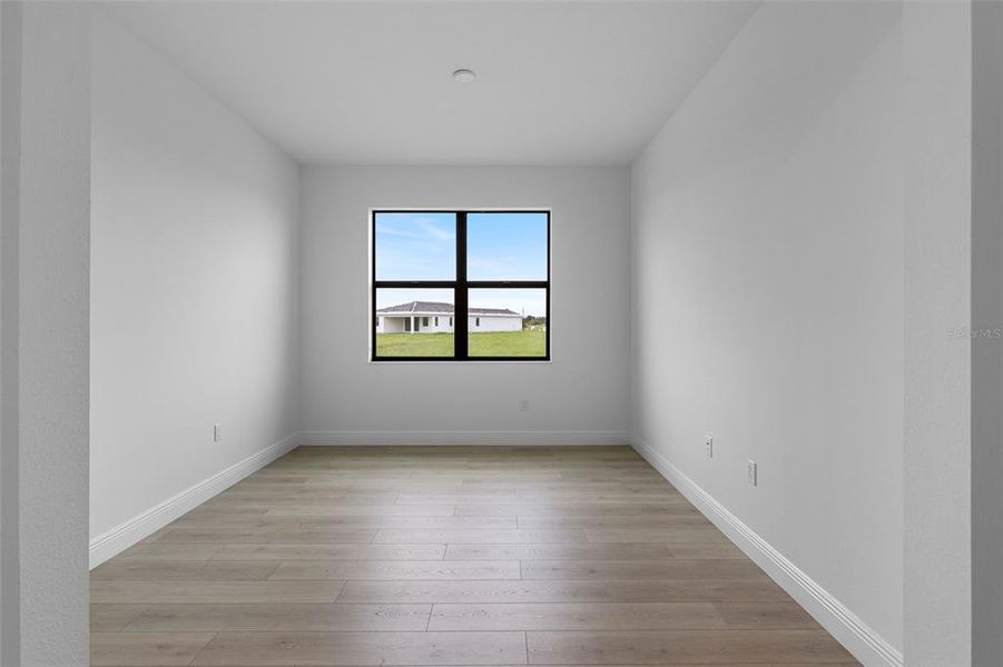 Spacious, unfurnished interior of a new home in Cresswind Lakewood Ranch, Lakewood Ranch (Image 34).