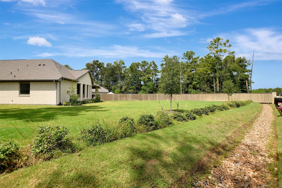 Exterior details and patio area of a home in The Highlands, Porter (Image 3).