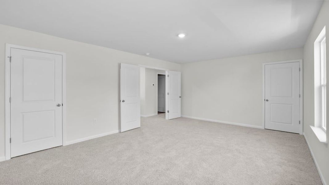 Spacious, unfurnished interior of a new home in Benjamin's Grove, Woodruff (Image 35). Spacious, unfurnished interior of a new home in Benjamin's Grove, Woodruff (Image 35).