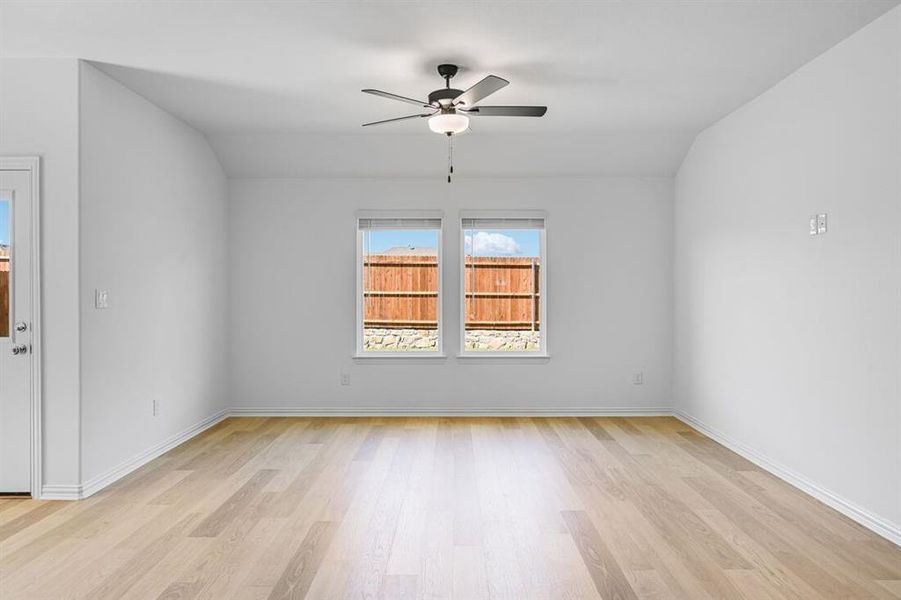 2608 Glacier Road ~ Ready Now