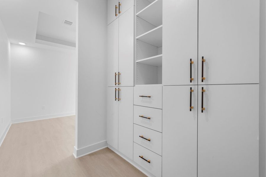 Grand walk-in closet. Grand walk-in closet.