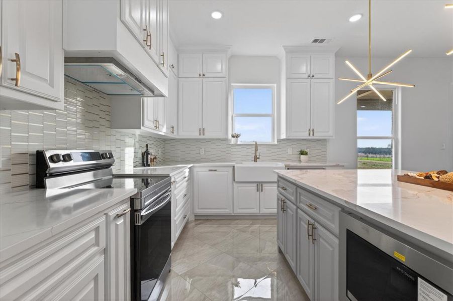 Furnished interior view inside a new home in , Celeste (Image 11).