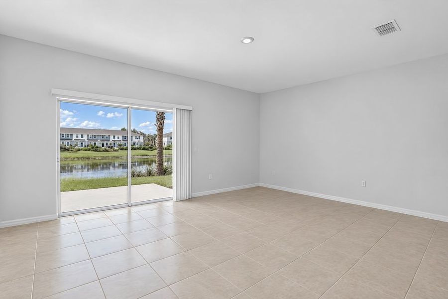 Spacious, unfurnished interior of a new home in Firethorn, Parrish (Image 7).