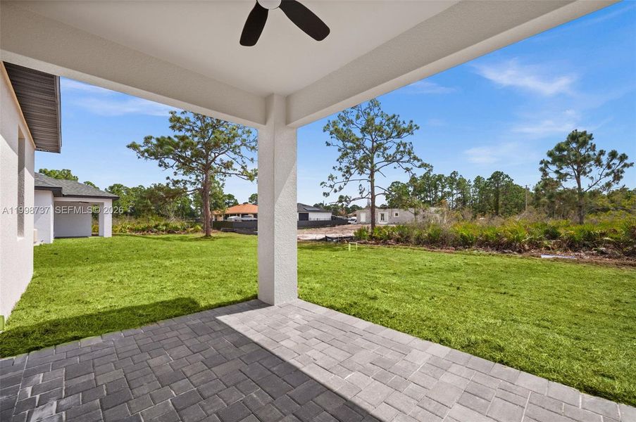 Exterior details and patio area of a home in , Lehigh Acres (Image 4).