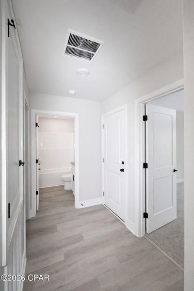 Spacious, unfurnished interior of a new home in Fox Glenn, Panama City (Image 23).