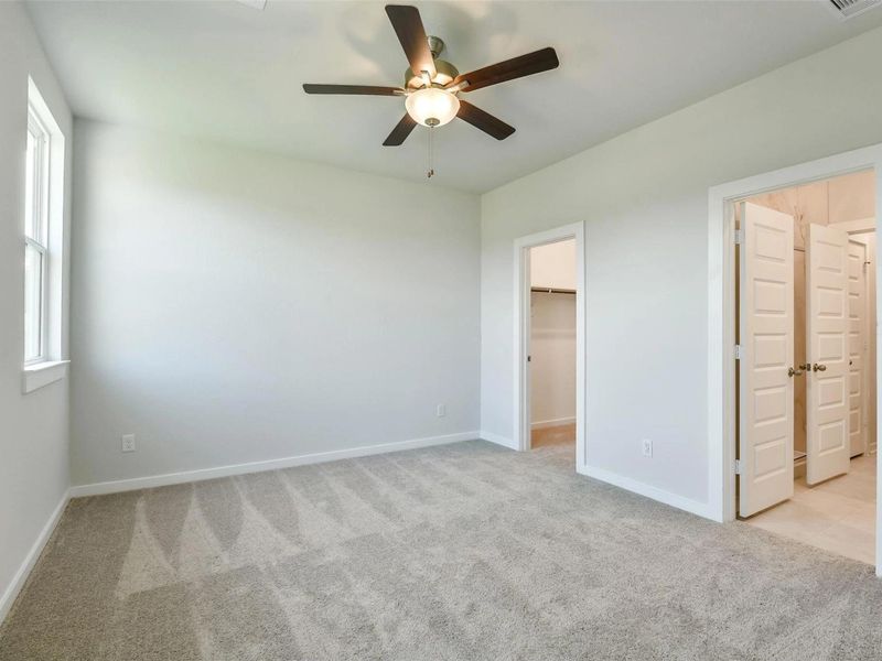 Spacious, unfurnished interior of a new home in Liberty Estates, Cleveland (Image 22).