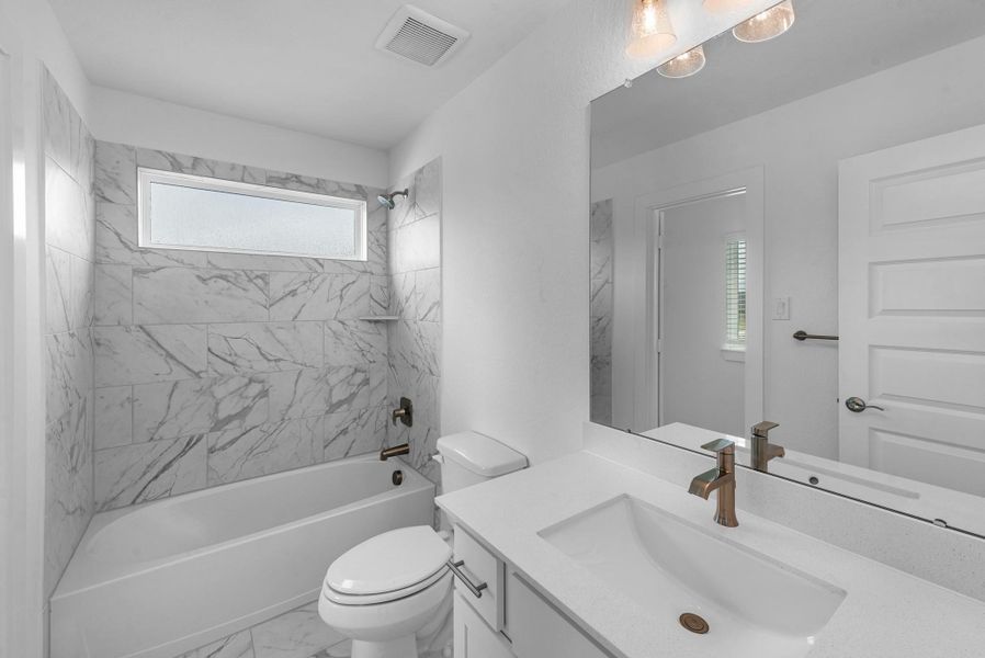 Furnished interior view inside a new home in Beacon Hill, Waller (Image 15).