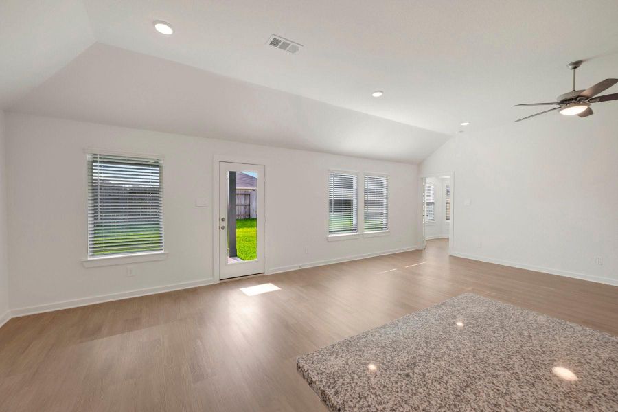 Spacious, unfurnished interior of a new home in Pinewood at Grand Texas, New Caney (Image 21). Spacious, unfurnished interior of a new home in Pinewood at Grand Texas, New Caney (Image 21).
