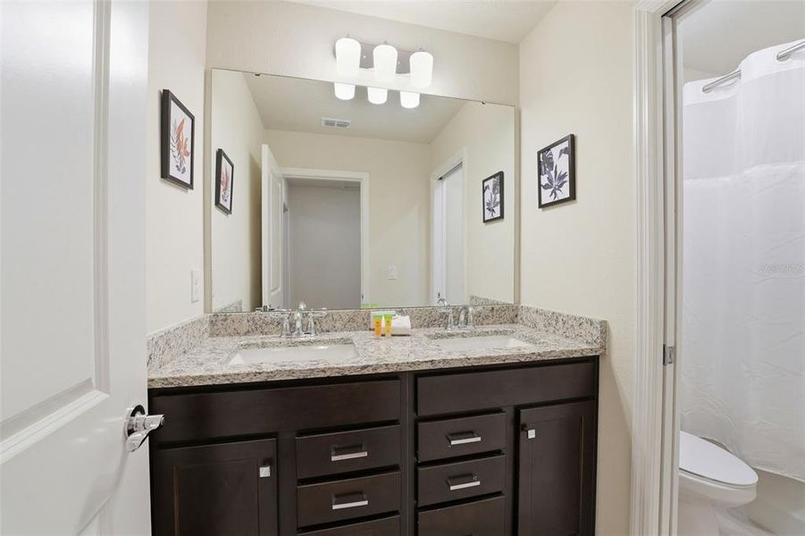 Furnished interior view inside a new home in , Clermont (Image 5).