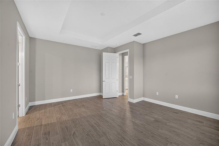 Spacious, unfurnished interior of a new home in , Ocala (Image 61).