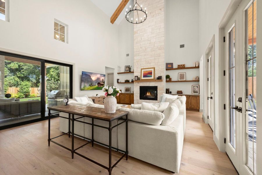 Furnished interior view inside a new home in , Tomball (Image 41).