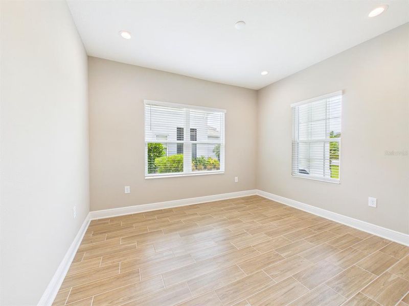 Spacious, unfurnished interior of a new home in , Sarasota (Image 24). Spacious, unfurnished interior of a new home in , Sarasota (Image 24).