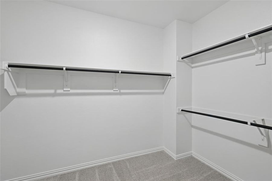 Spacious, unfurnished interior of a new home in Bel Air Village, Sherman (Image 30).