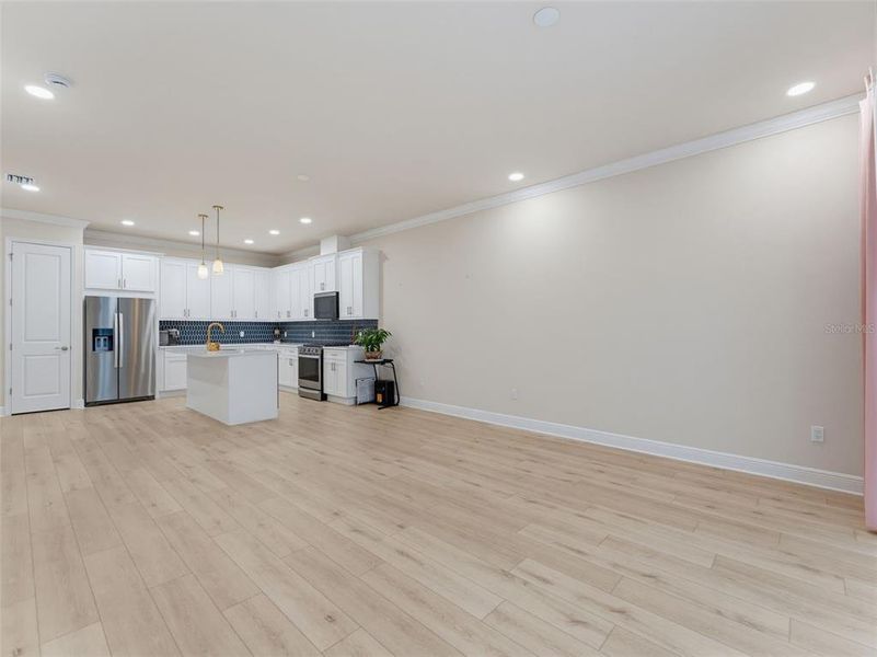 Spacious, unfurnished interior of a new home in , Clearwater (Image 44).