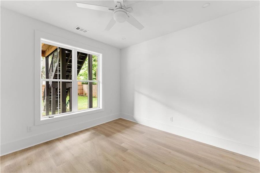 Spacious, unfurnished interior of a new home in , Atlanta (Image 42).