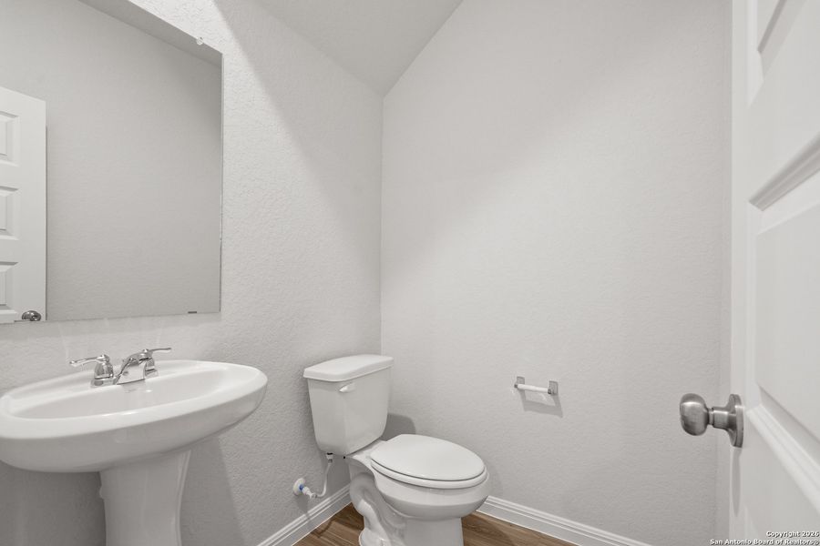 Furnished interior view inside a new home in Cinco Lakes, San Antonio (Image 11).