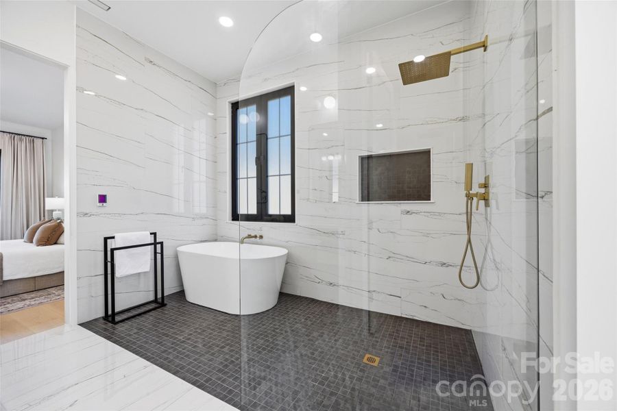 Furnished interior view inside a new home in , Monroe (Image 13).