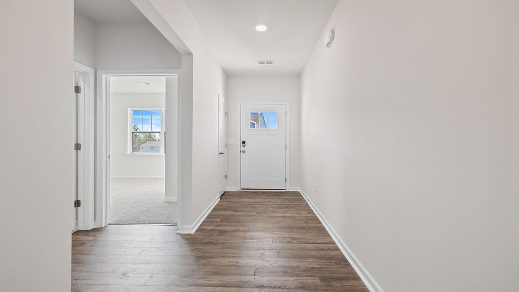 Spacious, unfurnished interior of a new home in Foxbank, Gray Court (Image 16).