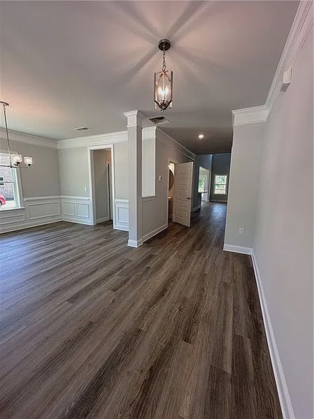 Spacious, unfurnished interior of a new home in Mirror Lake at South Harbour, Villa Rica (Image 14).