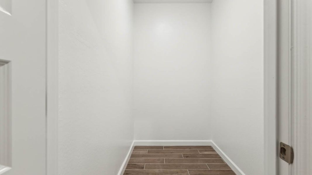 Spacious, unfurnished interior of a new home in Carlton Commons, Casa Grande (Image 24). Spacious, unfurnished interior of a new home in Carlton Commons, Casa Grande (Image 24).