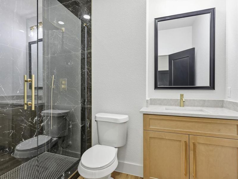 Furnished interior view inside a new home in , Dallas (Image 5).