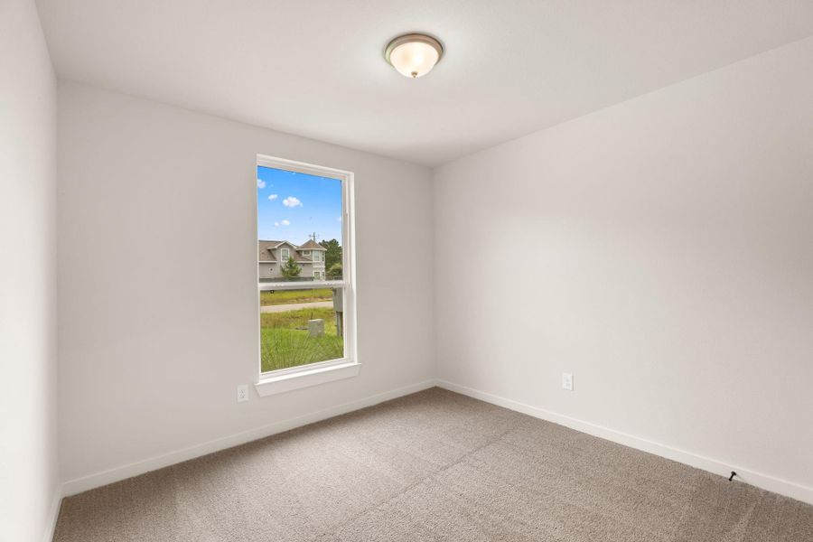 Spacious, unfurnished interior of a new home in Santa Fe, Cleveland (Image 18).