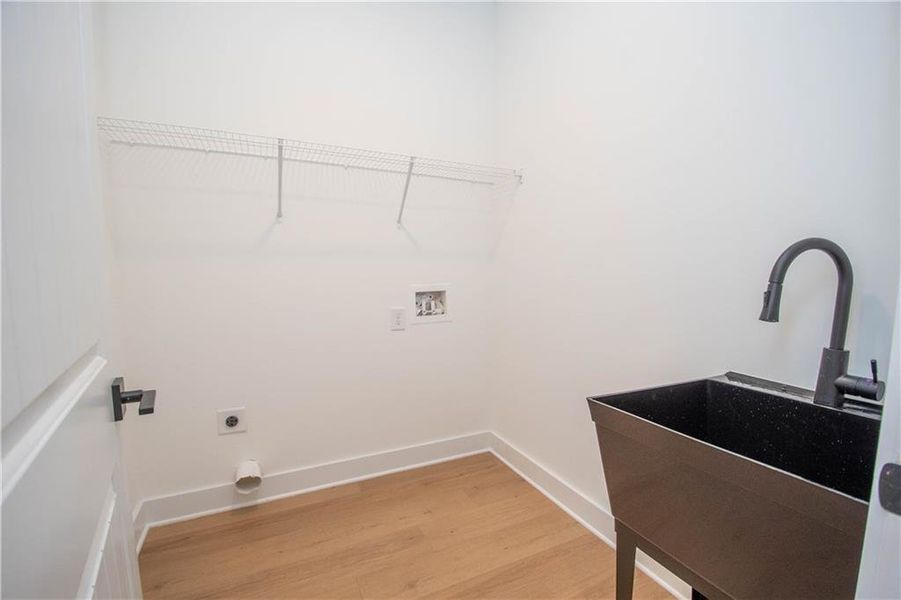 Spacious, unfurnished interior of a new home in , Fayetteville (Image 39).