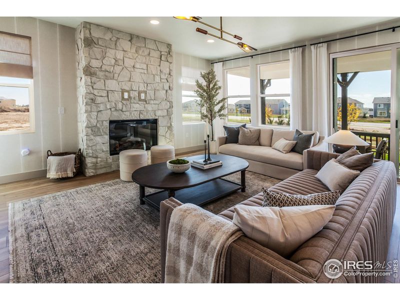 EXAMPLE PHOTO: LIVING ROOM EXAMPLE PHOTO: LIVING ROOM