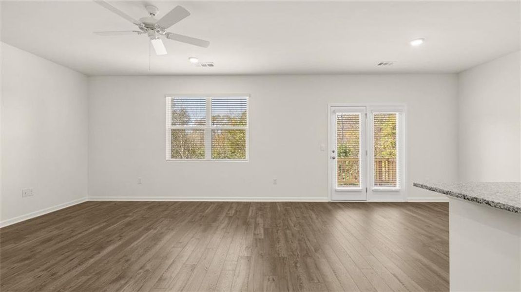 Spacious, unfurnished interior of a new home in Brooks Station, Dacula (Image 18).