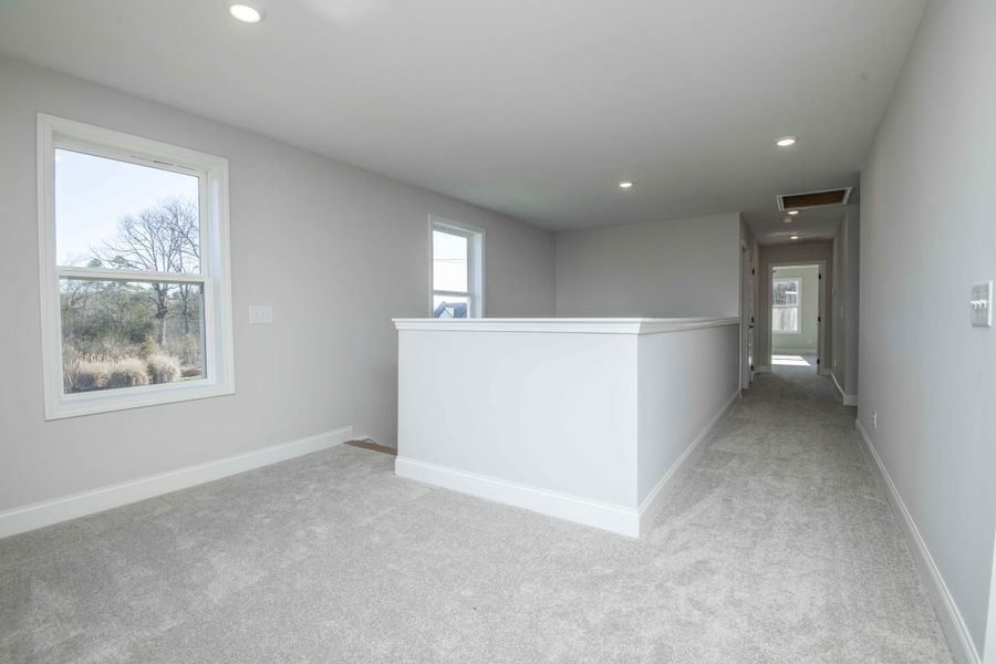 Spacious, unfurnished interior of a new home in Ivey Farms - The Grove Collection, Farragut (Image 42). Spacious, unfurnished interior of a new home in Ivey Farms - The Grove Collection, Farragut (Image 42).