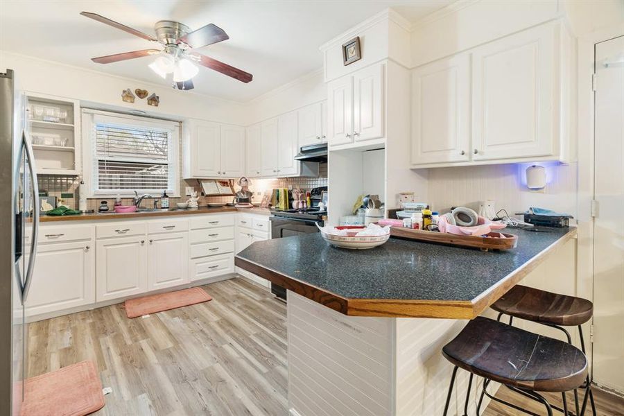 Furnished interior view inside a new home in , Paris (Image 4). Furnished interior view inside a new home in , Paris (Image 4).