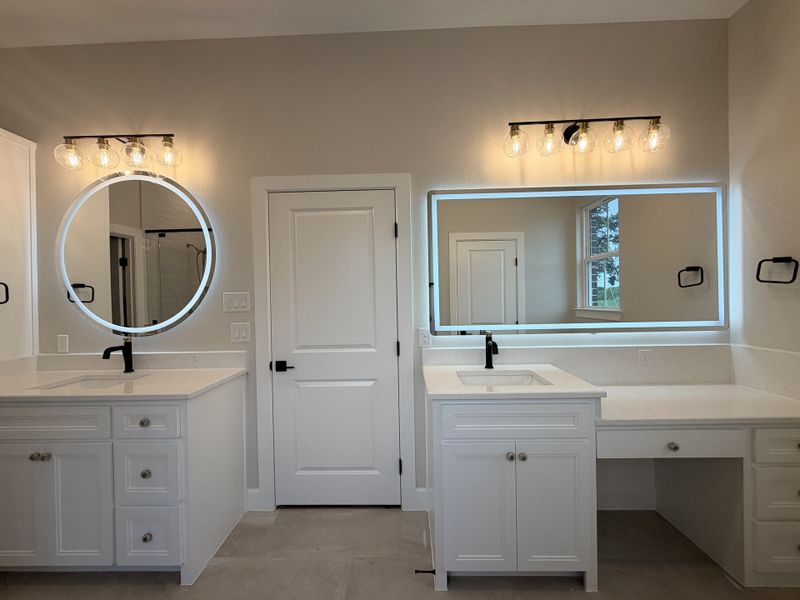 Furnished interior view inside a new home in Oak Water Ranch, Granbury (Image 14).