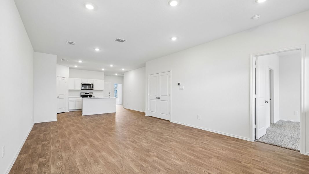 Spacious, unfurnished interior of a new home in Wayside, Uhland (Image 17).