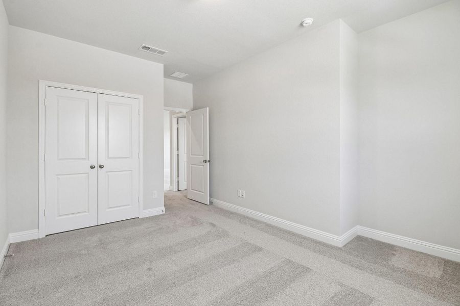 Spacious, unfurnished interior of a new home in Sienna 40', Missouri City (Image 18). Spacious, unfurnished interior of a new home in Sienna 40', Missouri City (Image 18).
