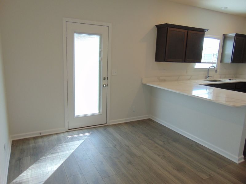 The breakfast area for you and your family to enjoy on a quiet morning