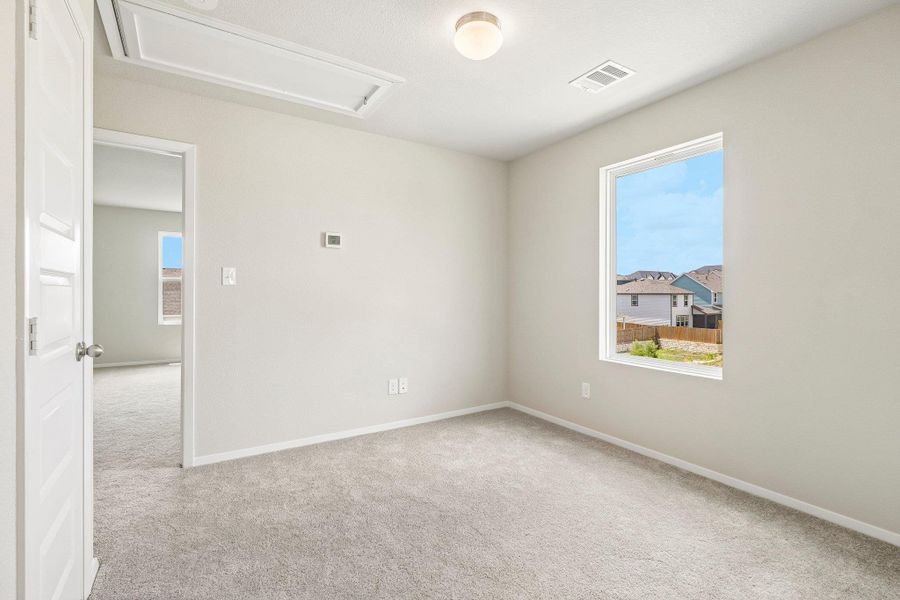 Spacious, unfurnished interior of a new home in Edgebrooke, Pflugerville (Image 22). Spacious, unfurnished interior of a new home in Edgebrooke, Pflugerville (Image 22).