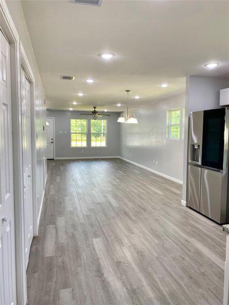 Spacious, unfurnished interior of a new home in , Cleveland (Image 10).