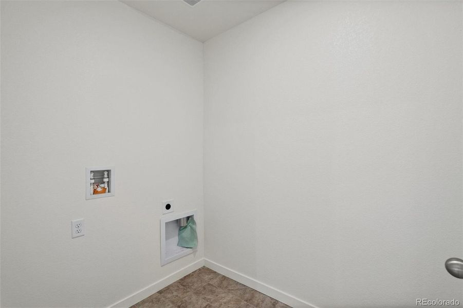 Spacious, unfurnished interior of a new home in Spring Valley Ranch, Elizabeth (Image 18).