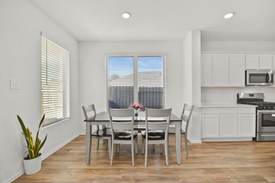 Furnished interior view inside a new home in , Conroe (Image 9).