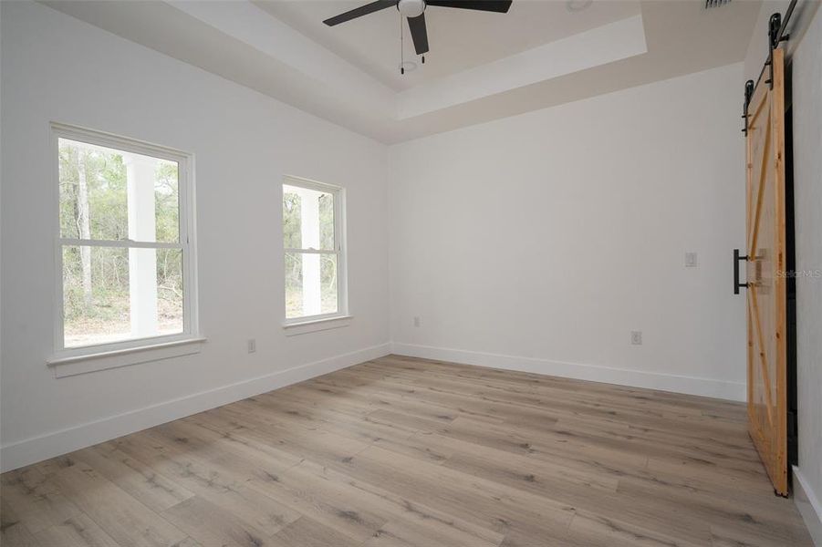 Spacious, unfurnished interior of a new home in , Archer (Image 9).