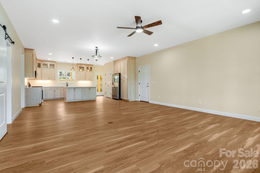 Spacious, unfurnished interior of a new home in , Forest City (Image 14).