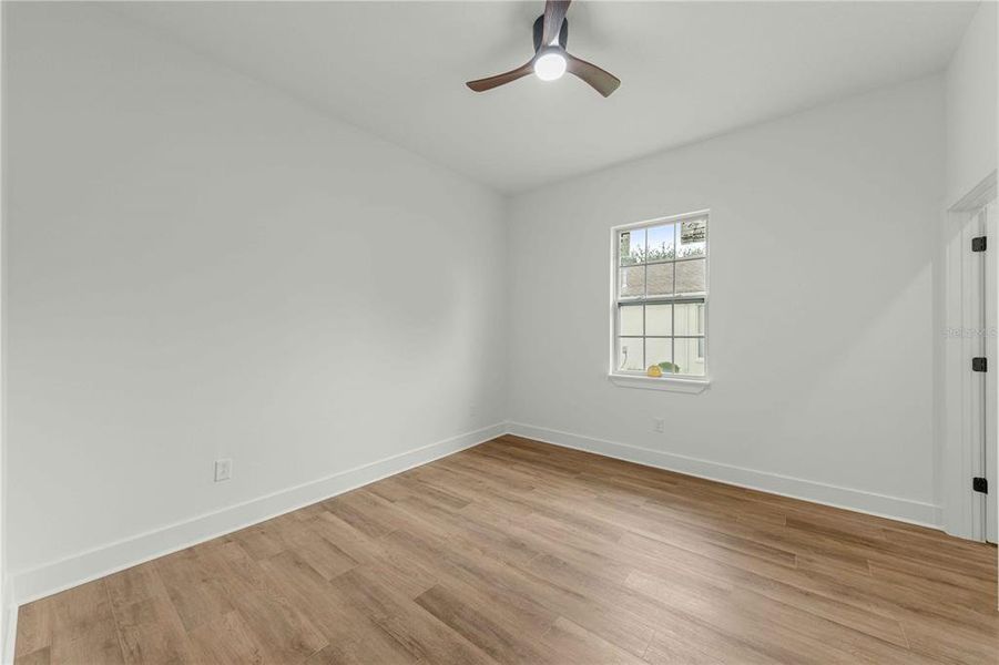 Spacious, unfurnished interior of a new home in , Beverly Hills (Image 41).
