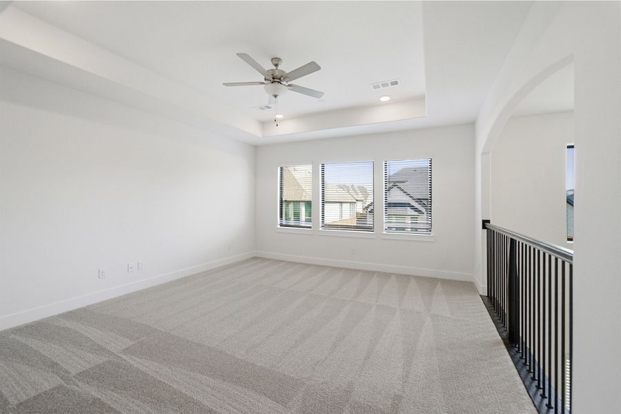 Spacious, unfurnished interior of a new home in Sonoma Verde, Rockwall (Image 74).