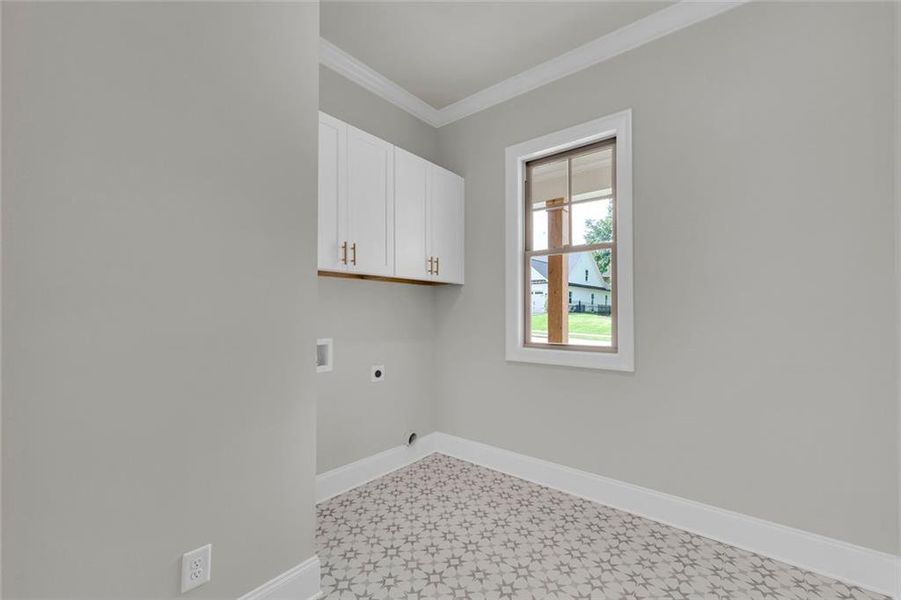 Spacious, unfurnished interior of a new home in , Gainesville (Image 26).