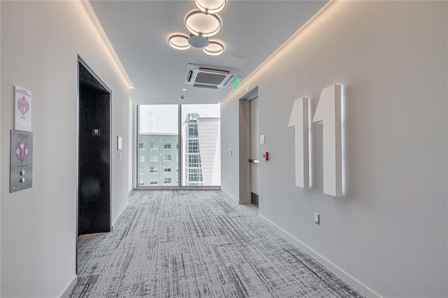 Spacious, unfurnished interior of a new home in , St. Petersburg (Image 25). Spacious, unfurnished interior of a new home in , St. Petersburg (Image 25).