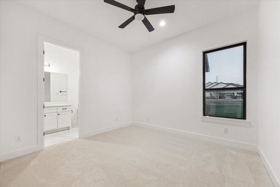 Spacious, unfurnished interior of a new home in Lakeview, Waller (Image 27).
