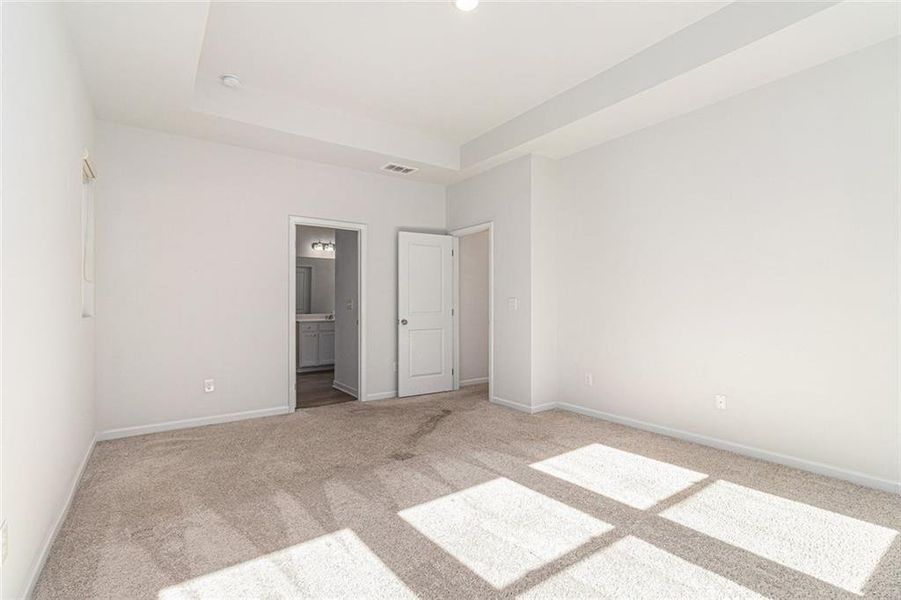 Spacious, unfurnished interior of a new home in Pickens Landing, Dacula (Image 28).