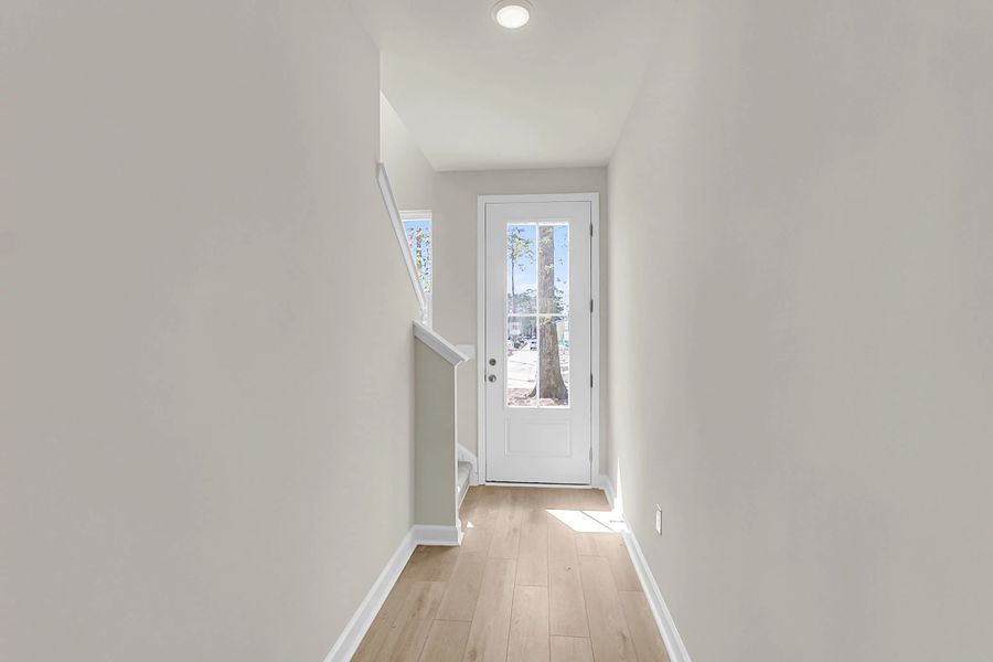 Spacious, unfurnished interior of a new home in Windward Village, Summerville (Image 10).