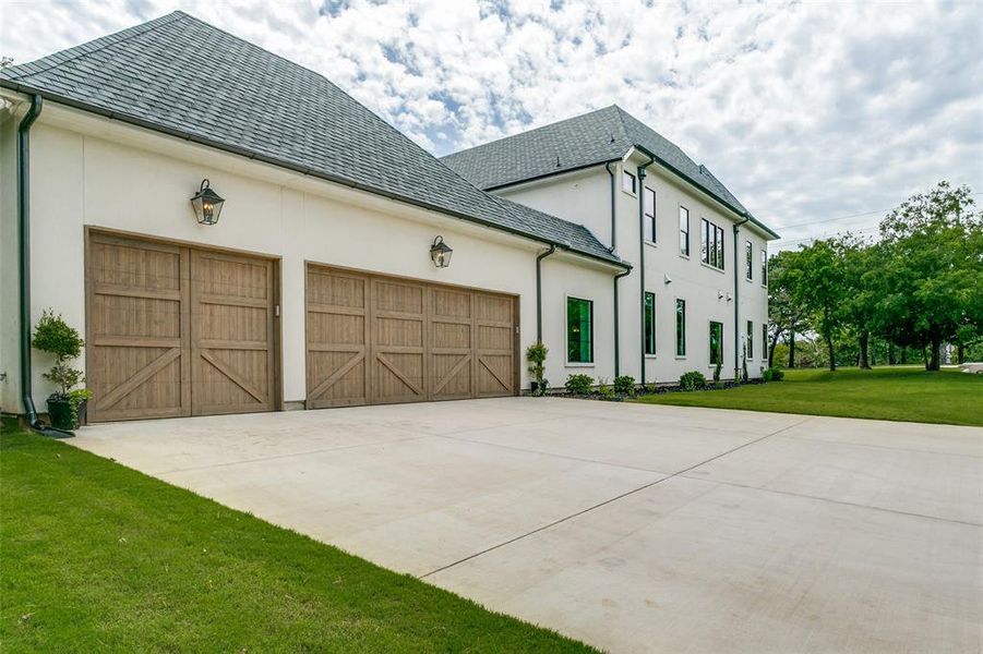 Image 36 of a home in .